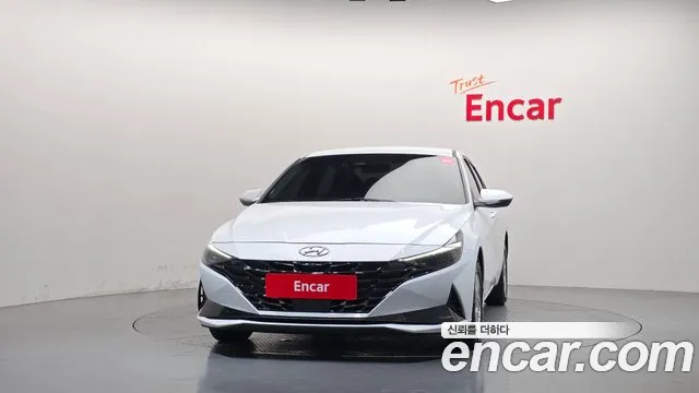 Hyundai Avante CN7 — Фото автомобиля 3