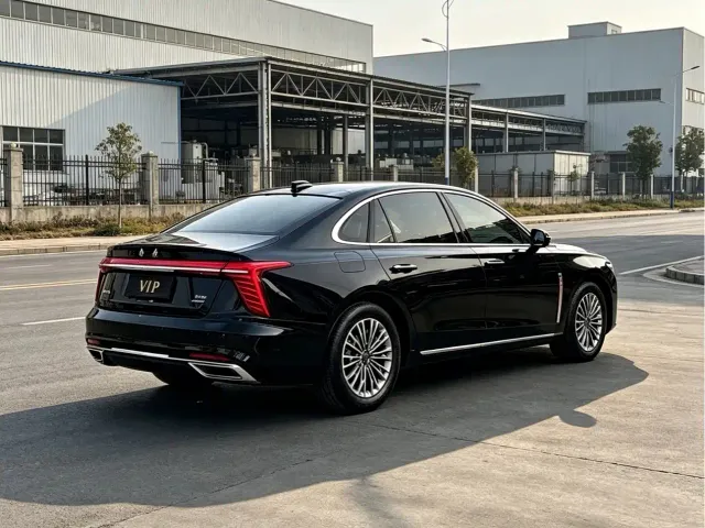 Hongqi H5 — Фото автомобиля 5