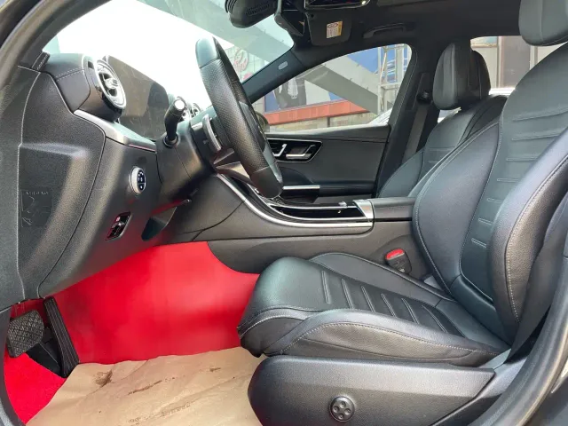 Mercedes-Benz C-Class — Фото автомобиля 4