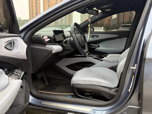 BYD Seal 2022 550km Standard Range RWD Premium — Фото автомобиля 14