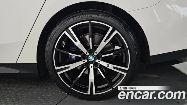 BMW 5-Series 5 серия (G60) 530i xDrive M Sport — Фото автомобиля 19