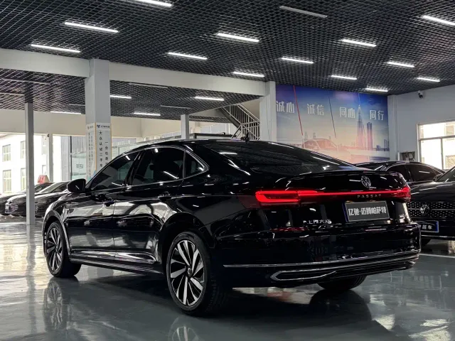 Volkswagen Passat — Фото автомобиля 7