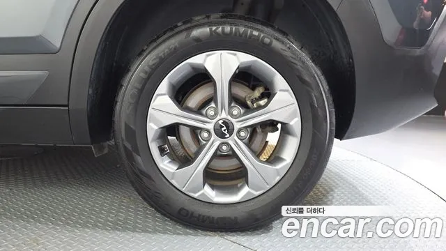 Kia Seltos — Фото автомобиля 6