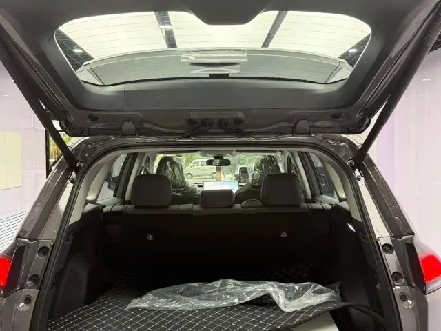 Toyota RAV4 — Фото автомобиля 25