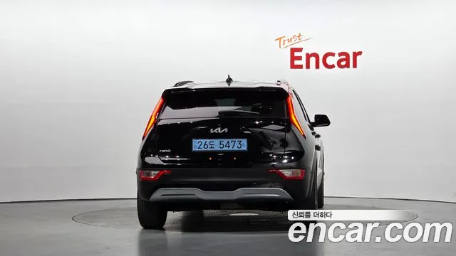 Kia Niro — Фото автомобиля 4