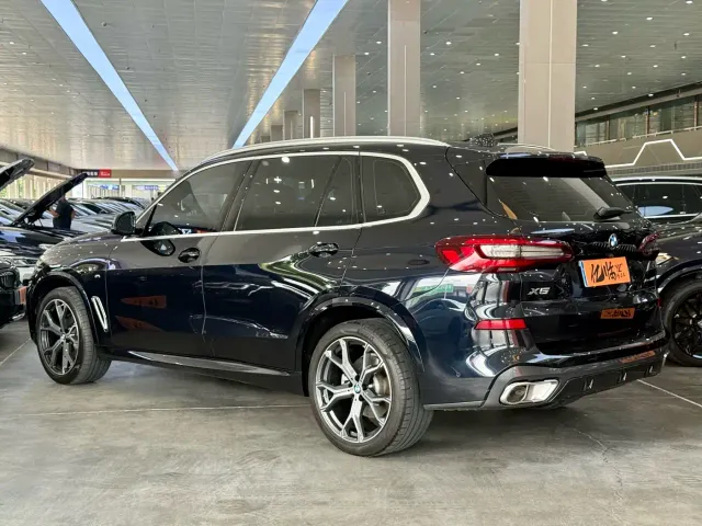 BMW X5 — Фото автомобиля 15