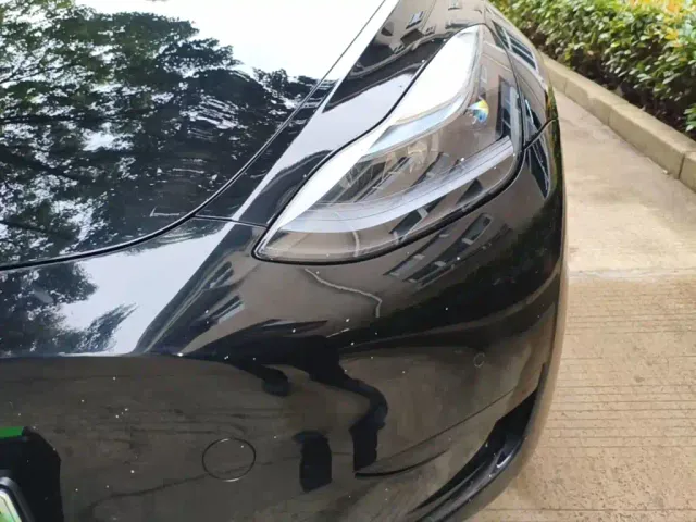 Tesla Model Y — Фото автомобиля 23