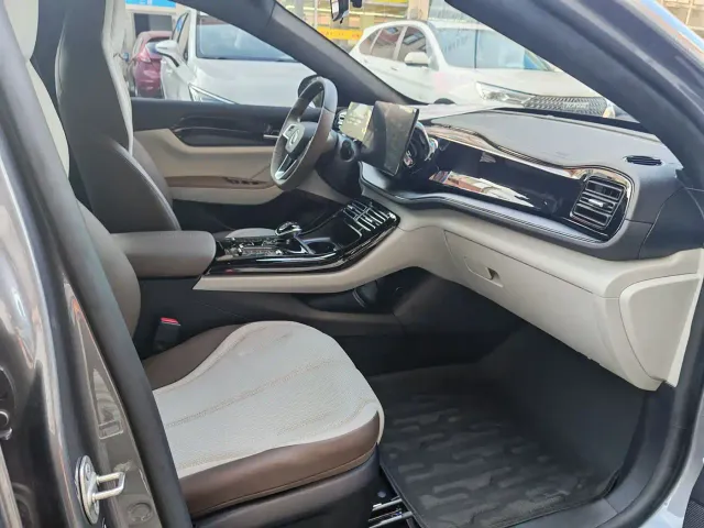 BYD Qin PLUS — Фото автомобиля 19