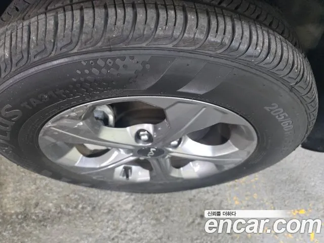Kia Seltos — Фото автомобиля 10