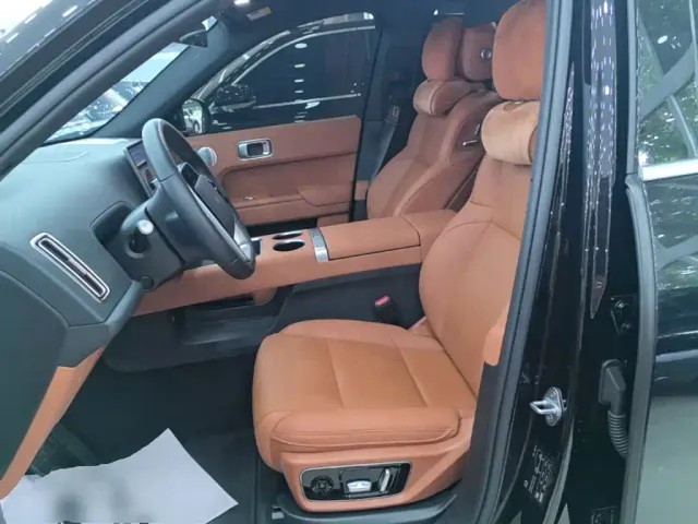 Li Auto L7 — Фото автомобиля 14