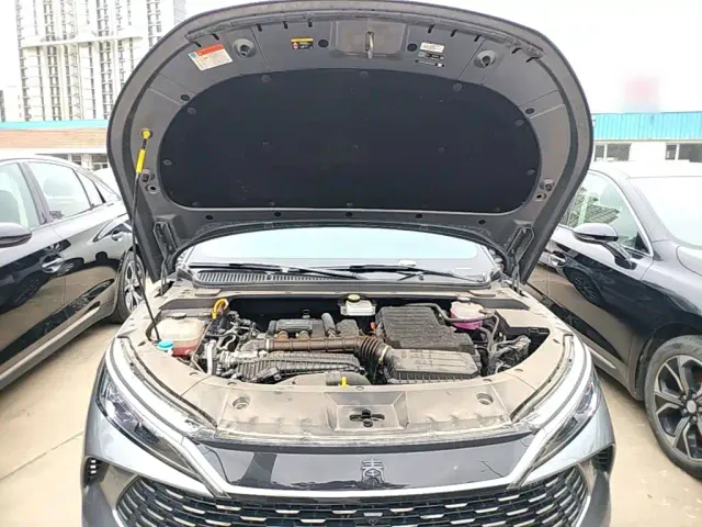 BYD Qin L — Фото автомобиля 15
