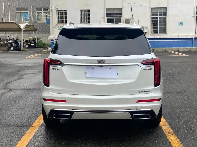 Cadillac XT6 — Фото автомобиля 5