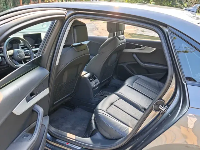 Audi A4L — Фото автомобиля 10