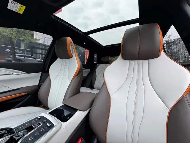 BYD Song PLUS — Фото автомобиля 8