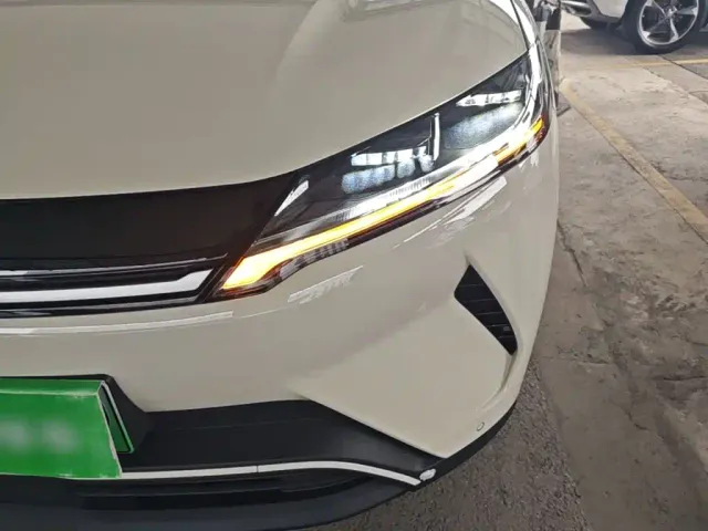 BYD Yuan UP — Фото автомобиля 23