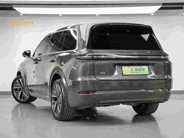 Li Auto L9 — Фото автомобиля 4