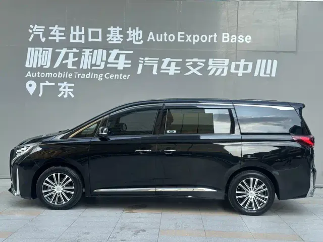 GAC Trumpchi M8 — Фото автомобиля 3