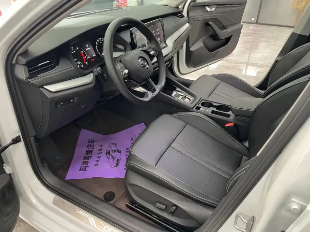 Skoda Octavia — Фото автомобиля 5