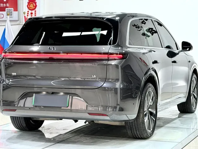 Li Auto L6 — Фото автомобиля 6