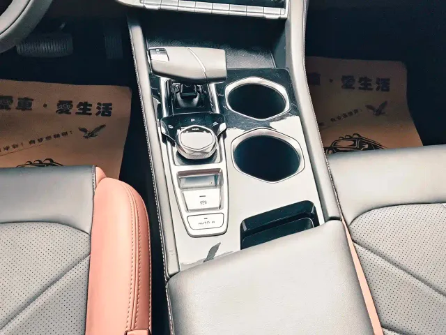 Changan Eado — Фото автомобиля 7