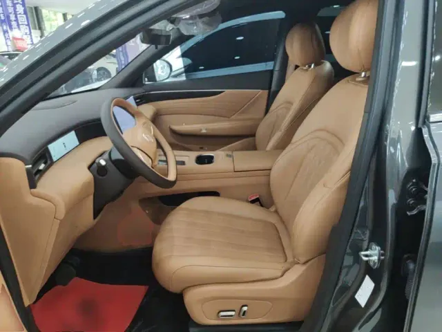 Dongfeng Aeolus L8 — Фото автомобиля 14