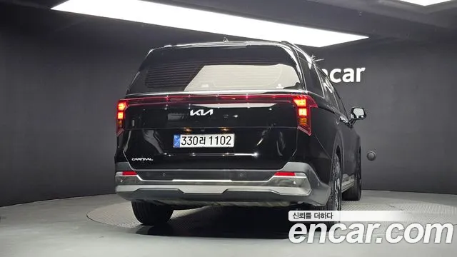 Kia Canival Новый Carnival 4 поколение Бензин 7 мест Noblesse — Фото автомобиля 4