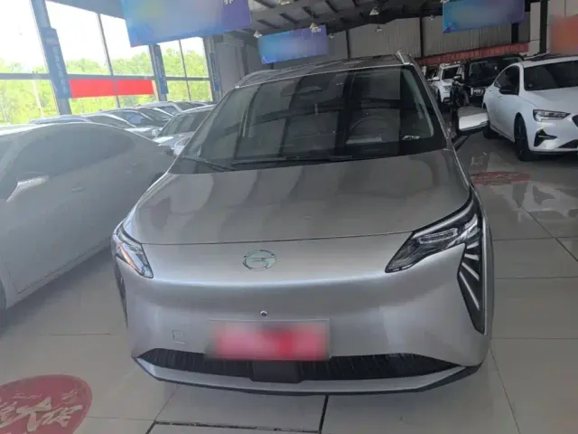 GAC Aion Y — Фото автомобиля 2