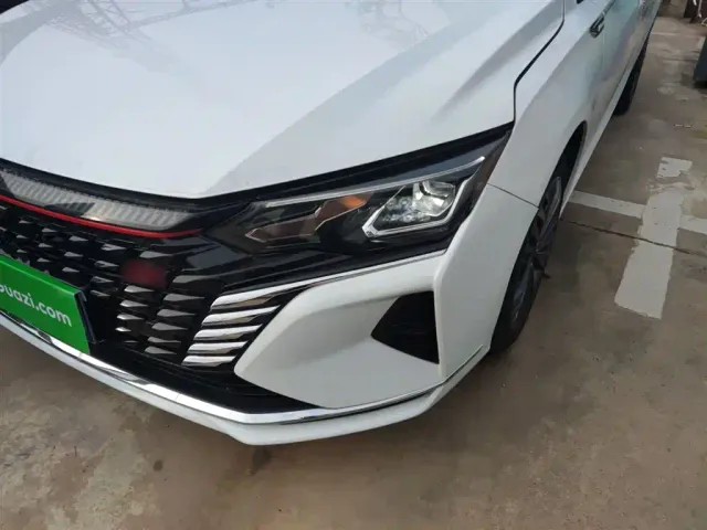 Dongfeng Yixuan MAX — Фото автомобиля 14