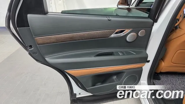 Genesis GV80 — Фото автомобиля 14