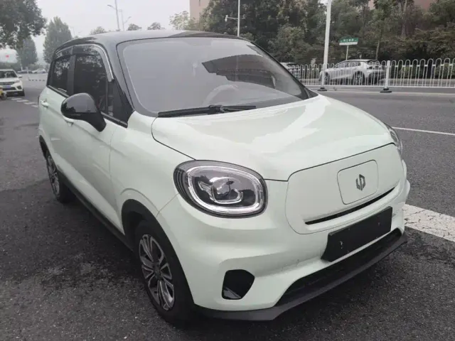 Leapmotor T03 — Фото автомобиля 3