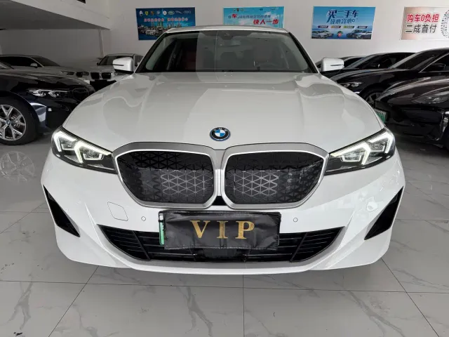 BMW i3 — Фото автомобиля 2
