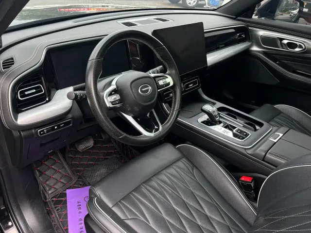 GAC Trumpchi GS8 — Фото автомобиля 11
