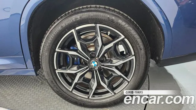 BMW X4 xDrive20i M Sport — Фото автомобиля 17