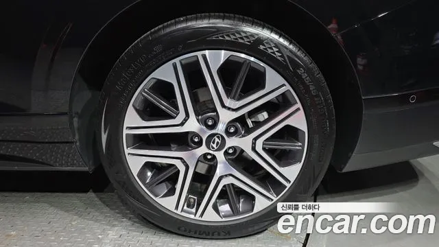 Hyundai Grandeur GN7 — Фото автомобиля 5