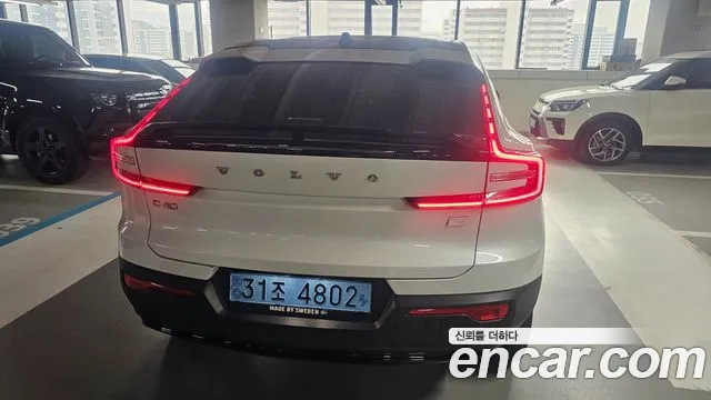 Volvo C40 Recharge — Фото автомобиля 2