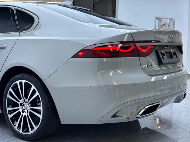 Jaguar XFL — Фото автомобиля 20