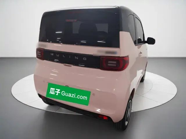 Wuling Hongguang Mini EV — Фото автомобиля 4