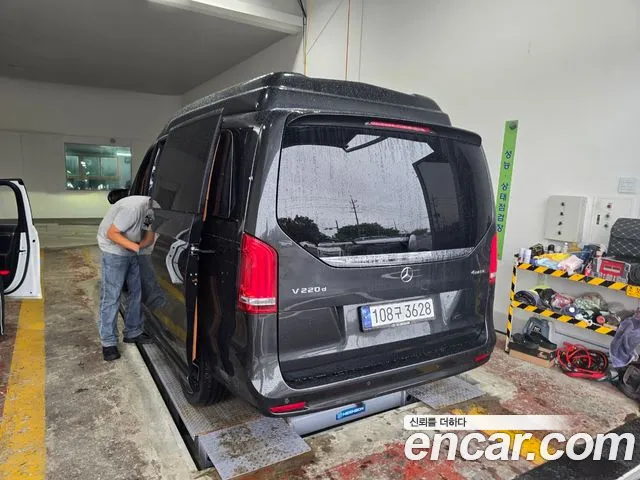 Mercedes-Benz V-Class — Фото автомобиля 3