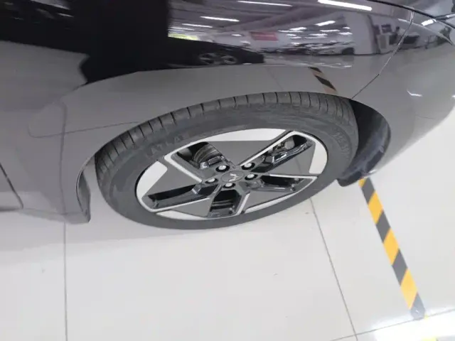 Wuling Starlight — Фото автомобиля 6