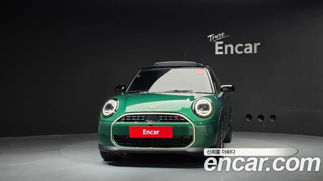 MINI Cooper 4th Gen — Фото автомобиля 3
