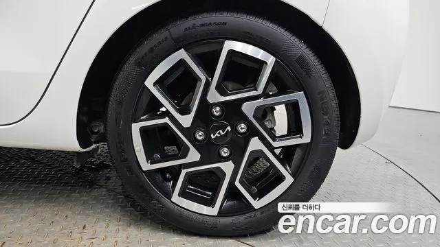 Kia RAY Новый Kia Ray Signature — Фото автомобиля 17