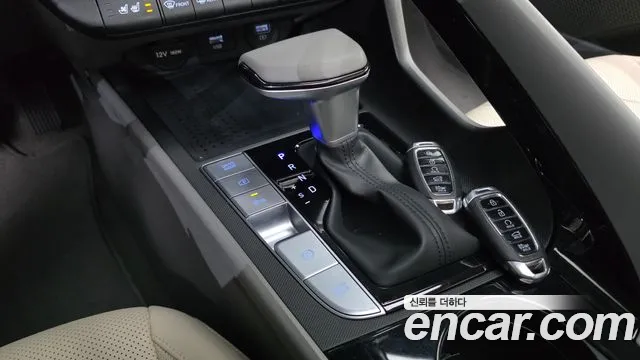 Hyundai Avante CN7 — Фото автомобиля 9