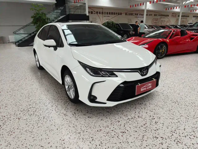 Toyota Corolla — Фото автомобиля 3