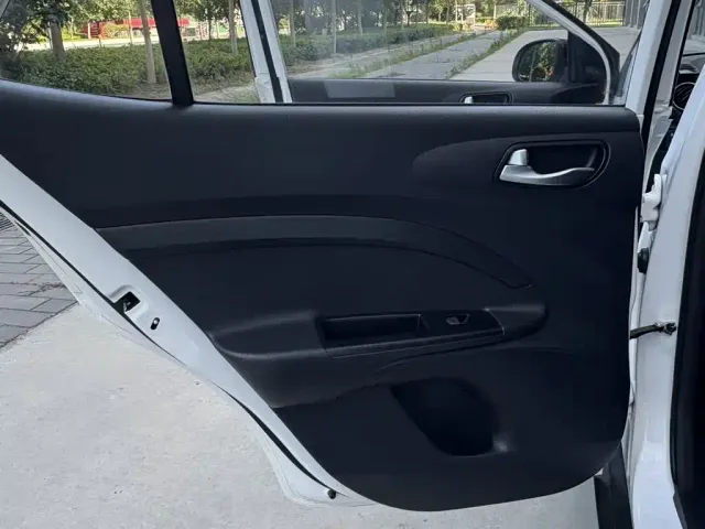 Kia KX1 — Фото автомобиля 15