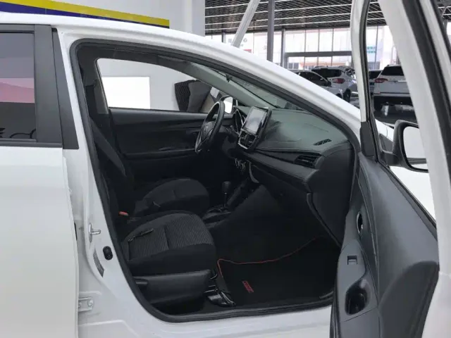 Toyota Vios — Фото автомобиля 8