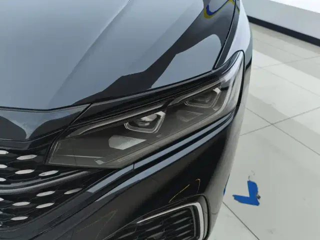 Volkswagen Passat — Фото автомобиля 5