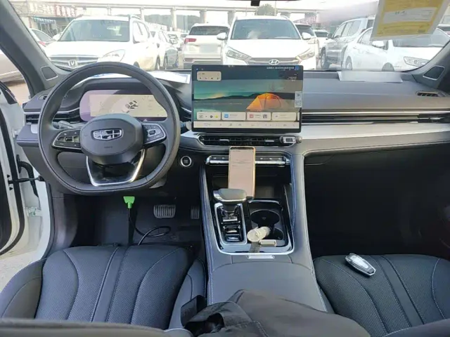 Geely Xingrui — Фото автомобиля 9