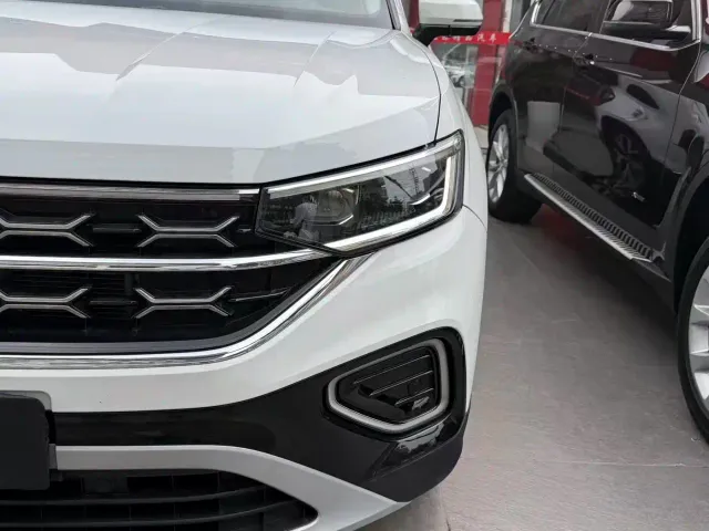 Volkswagen Tayron — Фото автомобиля 3
