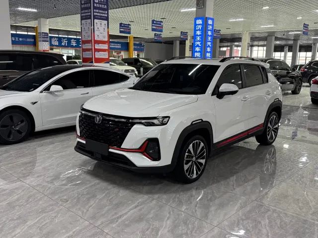 Фотография автомобиля — Changan CS35 Plus