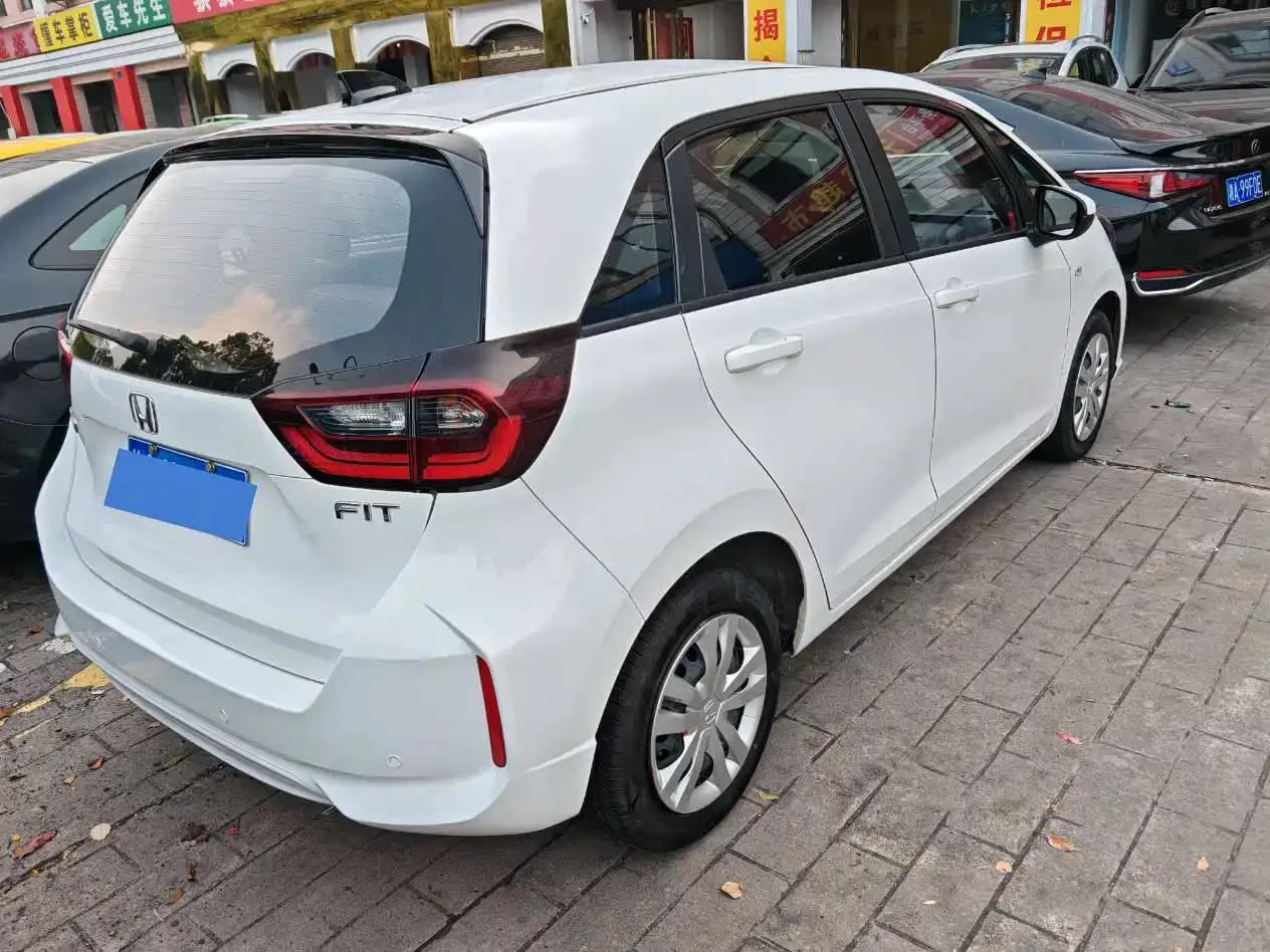 Honda Fit 2021 1.5L CVT Trend Edition — Фото автомобиля 11